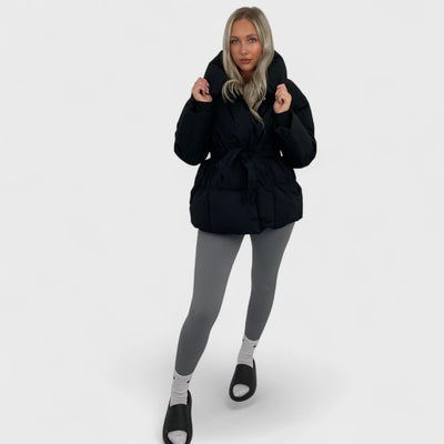 Елица – Стилно зимно яке с модерна кройка