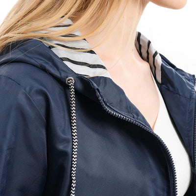 Марина - Елегантно и Удобно Дъждобран