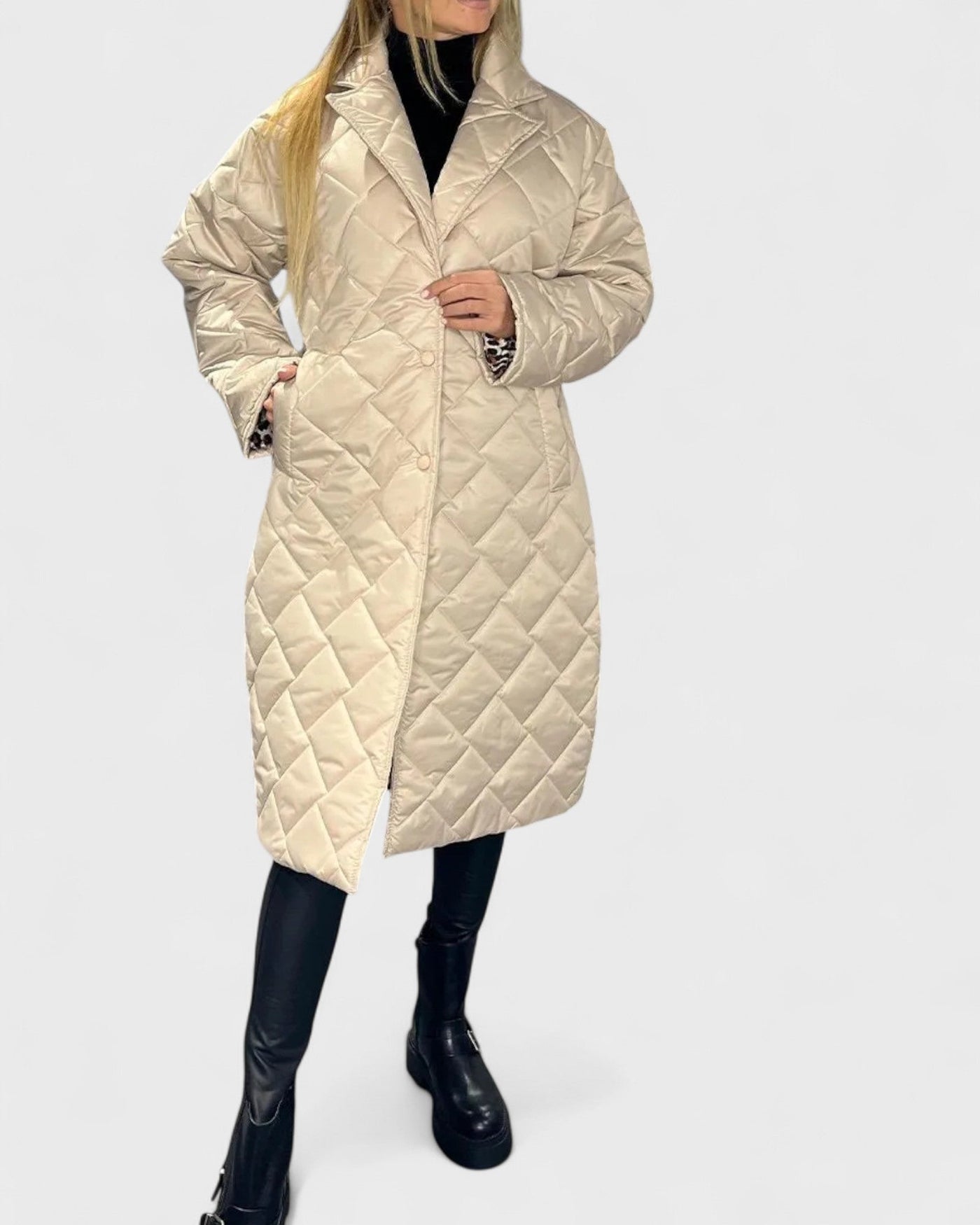 Габриела - Дълго капитонирано яке с модерен силует